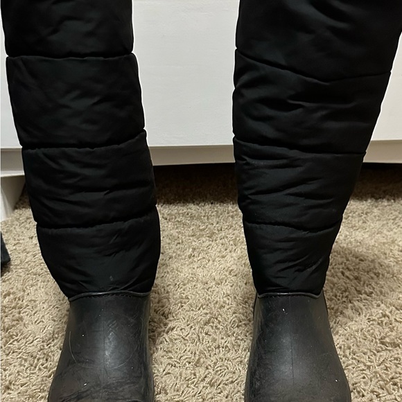 Snow boots - Picture 2 of 3